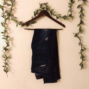 American Eagle Ripped/Distressed Skinny Jeans